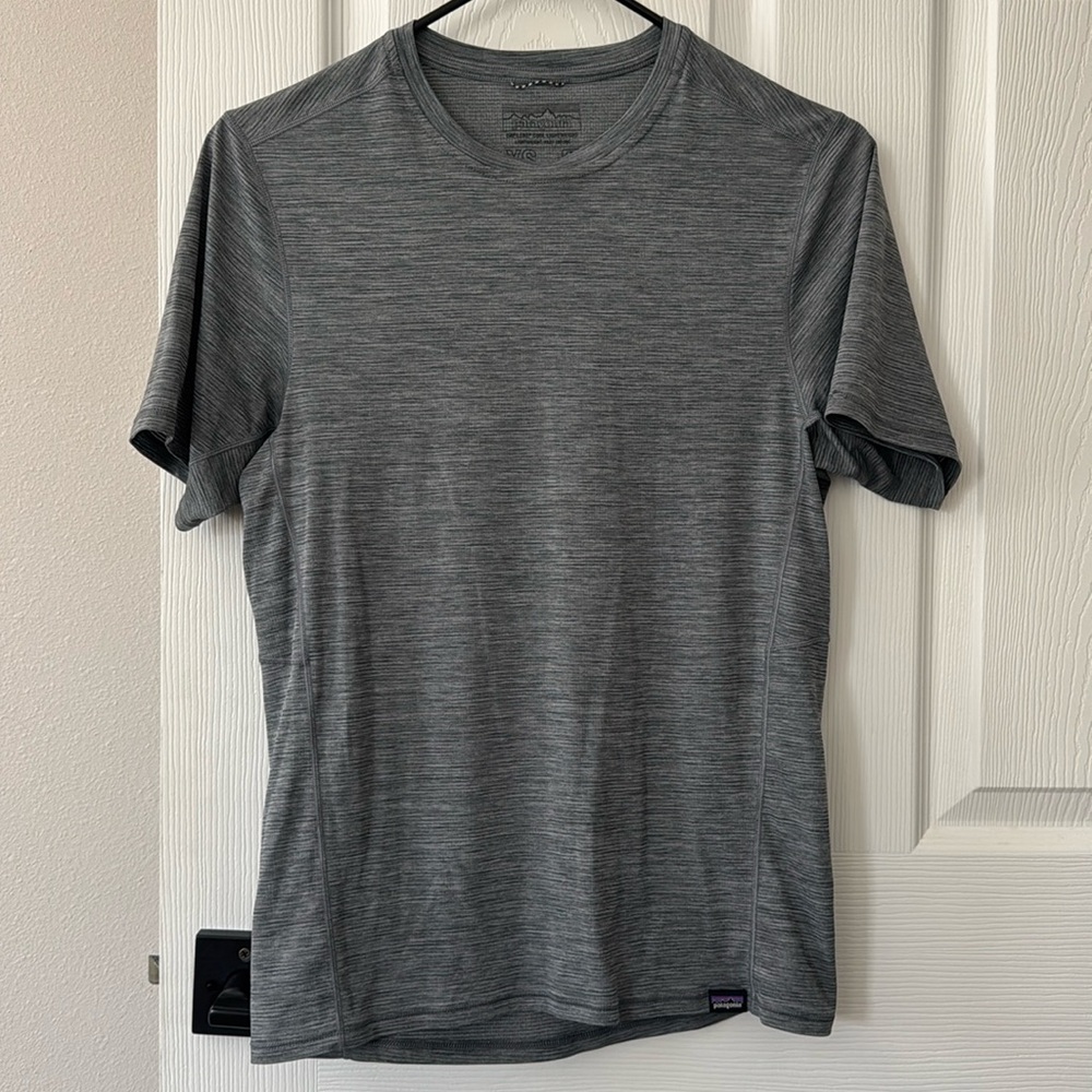 Patagonia. Womens Xs fits more like a small.